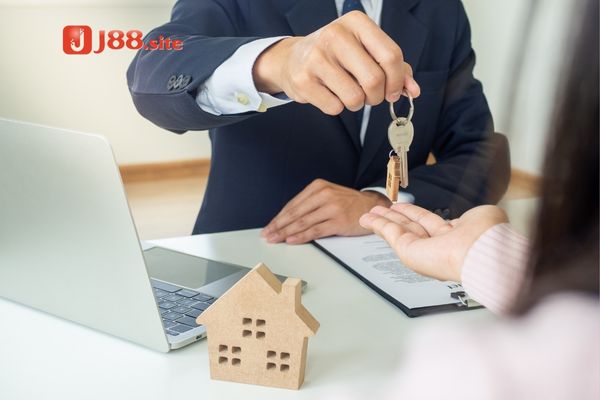 Nằm mơ thấy bố mẹ mình vừa mua nhà mới Nằm mơ thấy bố mẹ mình vừa mua nhà mới